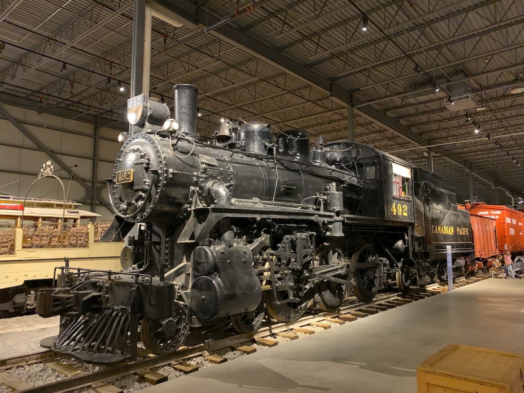 Exporail presents 8 permanent exhibitions that are presented simultaneously. An attraction that appeals to young and old alike. Don't miss the mini rail ride to end the day! (Source: Exporail).